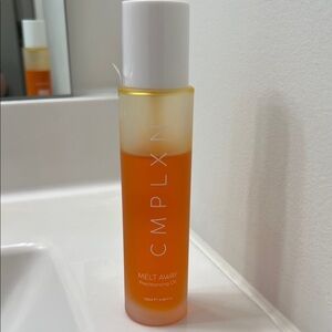 CMPLXN Melt Away Precleansing Oil
